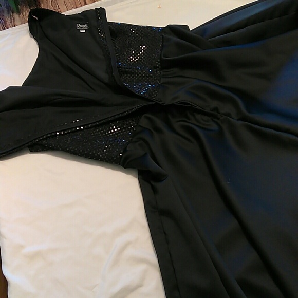 River's black super flare, sequined dress - Picture 8 of 8